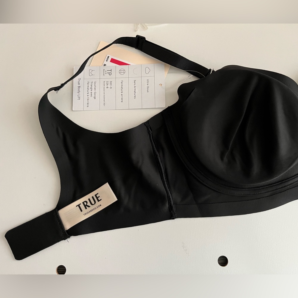 True&Co. Super Soft and Silky Laser-cut Tech Sealed Removable Pads No Lines Bra - Picture 5 of 8